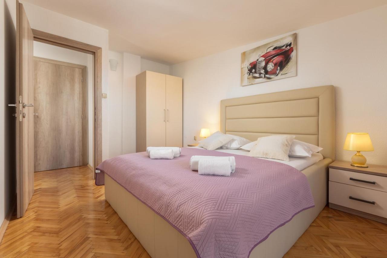 Apartments Petrovic Makarska Exterior foto